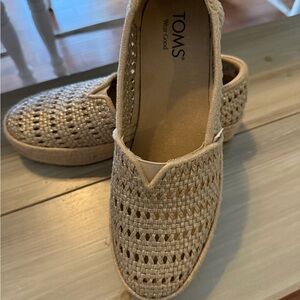 Toms Women's Beige Woven Espadrilles